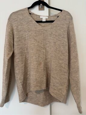 H&M Beige/Taupe V-Neck Lightweight Knit Sweater